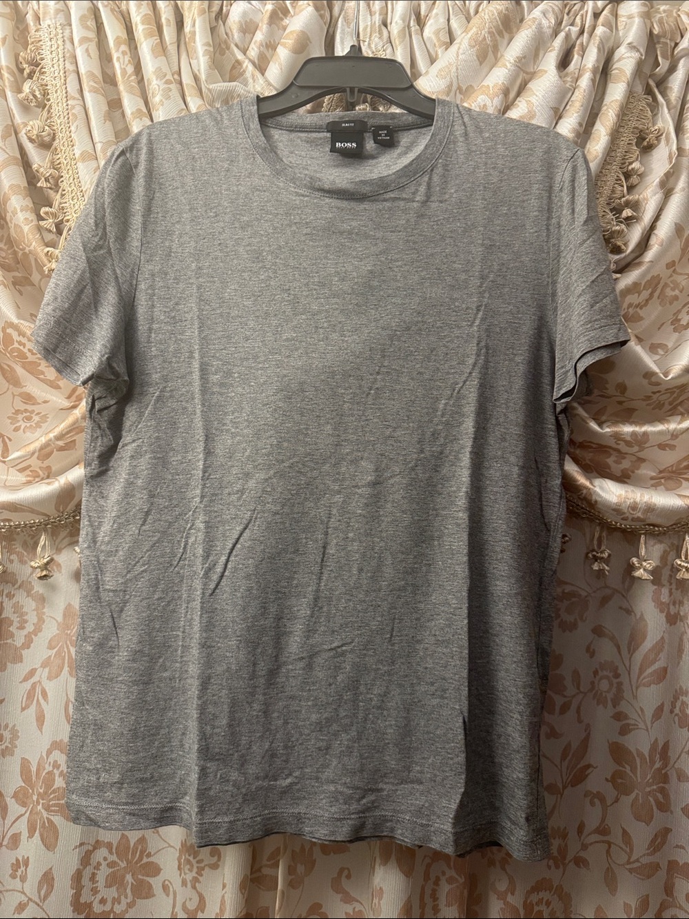 Hugo Boss Gray Men’s T-Shirt Size: M